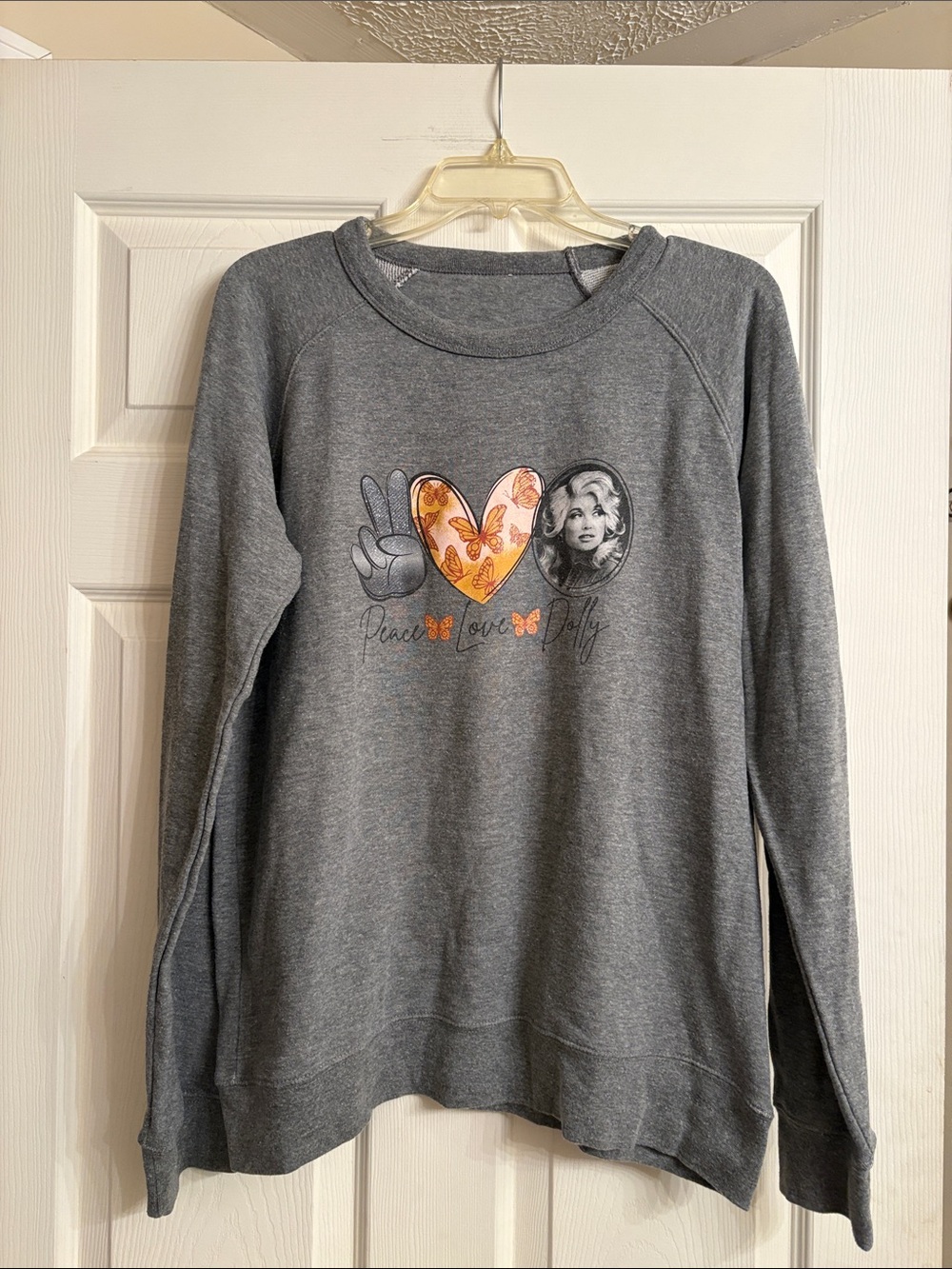 Dollywood Sweatshirt